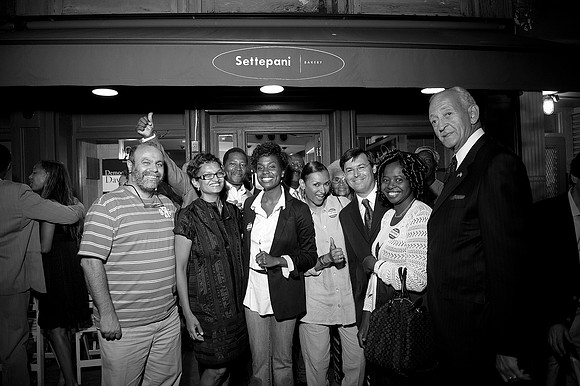 Political campaign comes to Harlem