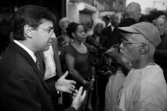Political campaign comes to Harlem