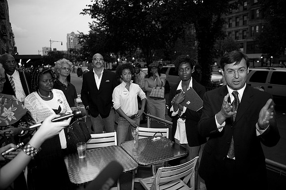 Political campaign comes to Harlem