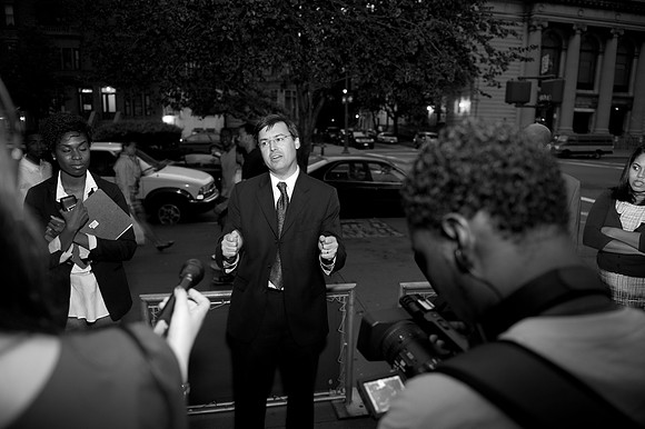 Political campaign comes to Harlem
