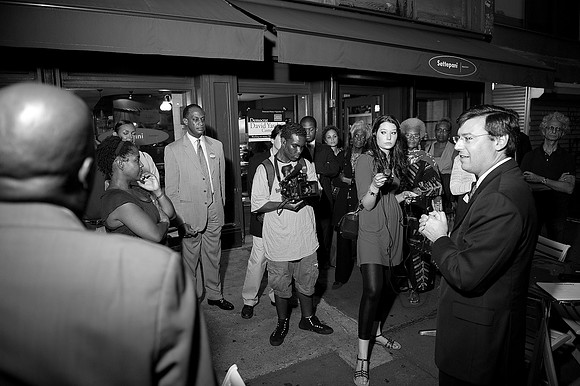 Political campaign comes to Harlem